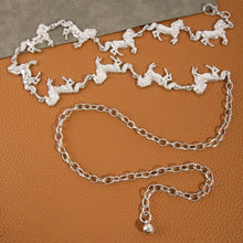 Load image into Gallery viewer, Multi Horse Chain Belt