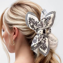 Load image into Gallery viewer, PAISLEY BOHO VINTAGE HAIR CLAW CLIPS