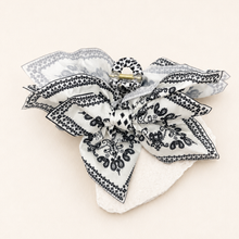 Load image into Gallery viewer, PAISLEY BOHO VINTAGE HAIR CLAW CLIPS