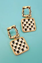 Load image into Gallery viewer, DOUBLE SQUARE CHEKER DROP EARRINGS