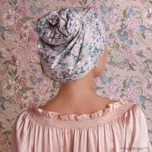 Load image into Gallery viewer, Bridgerton x Kitsch Satin-Lined Flexi Shower Cap in Wisteria