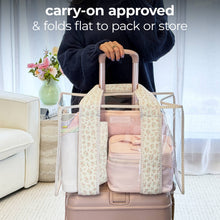 Load image into Gallery viewer, Case-Mate Quilted Ditsy Floral Jelly Tote Bag