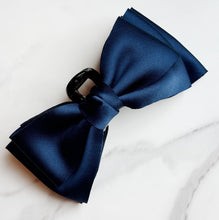 Load image into Gallery viewer, Bow Beauty Hair Claw